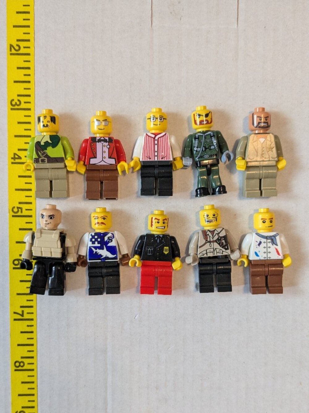 Lot (10) Classic Vintage LEGO Minifigures